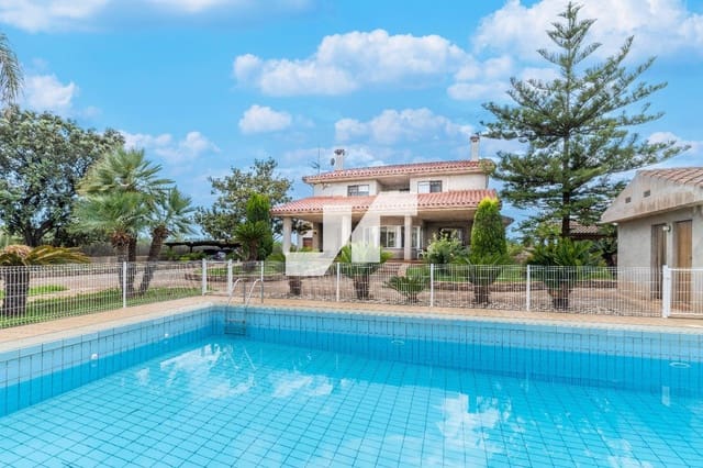 5 soveværelse Villa til salg i Vila-real med swimmingpool garage - € 595.000 (Ref: 9836827)