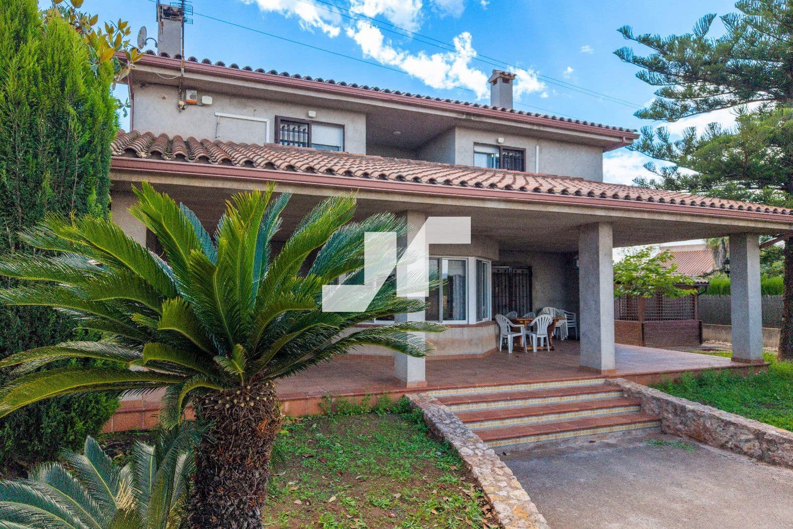 5 bedroom Villa for sale in Vila-real with pool garage - € 595,000 (Ref: 9836827)