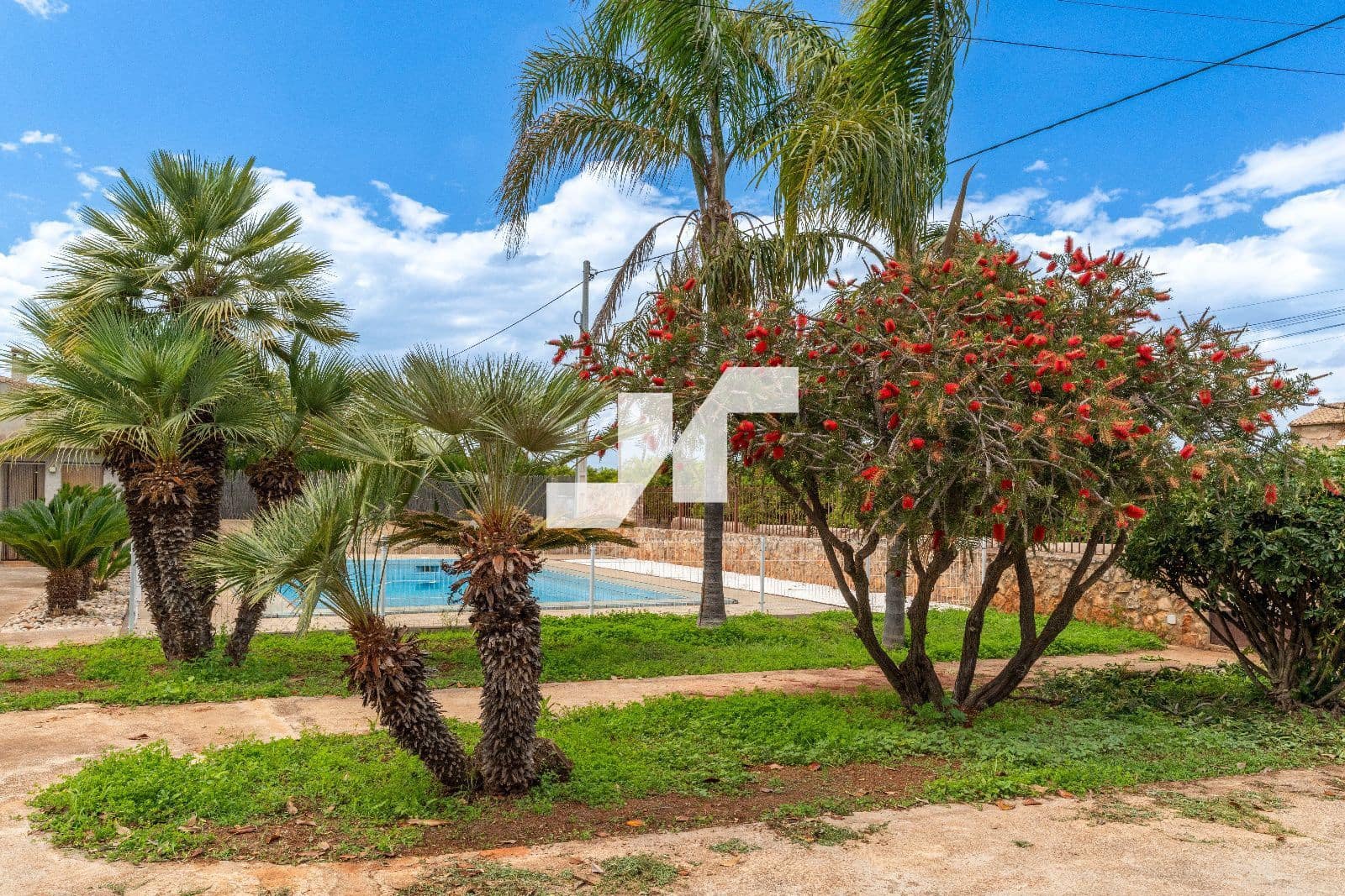 5 bedroom Villa for sale in Vila-real with pool garage - € 595,000 (Ref: 9836827)