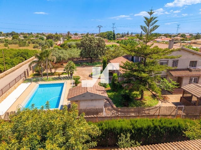 5 soveværelse Villa til salg i Vila-real med swimmingpool garage - € 595.000 (Ref: 9836827)