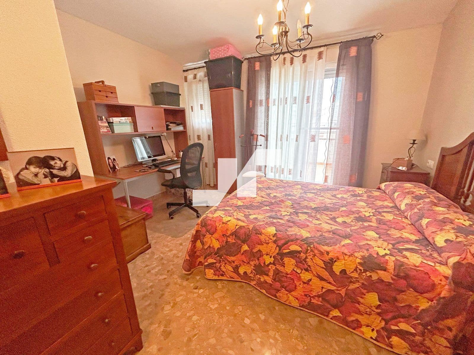 4 bedroom Penthouse for sale in Vila-real with garage - € 215,000 (Ref: 9841786)