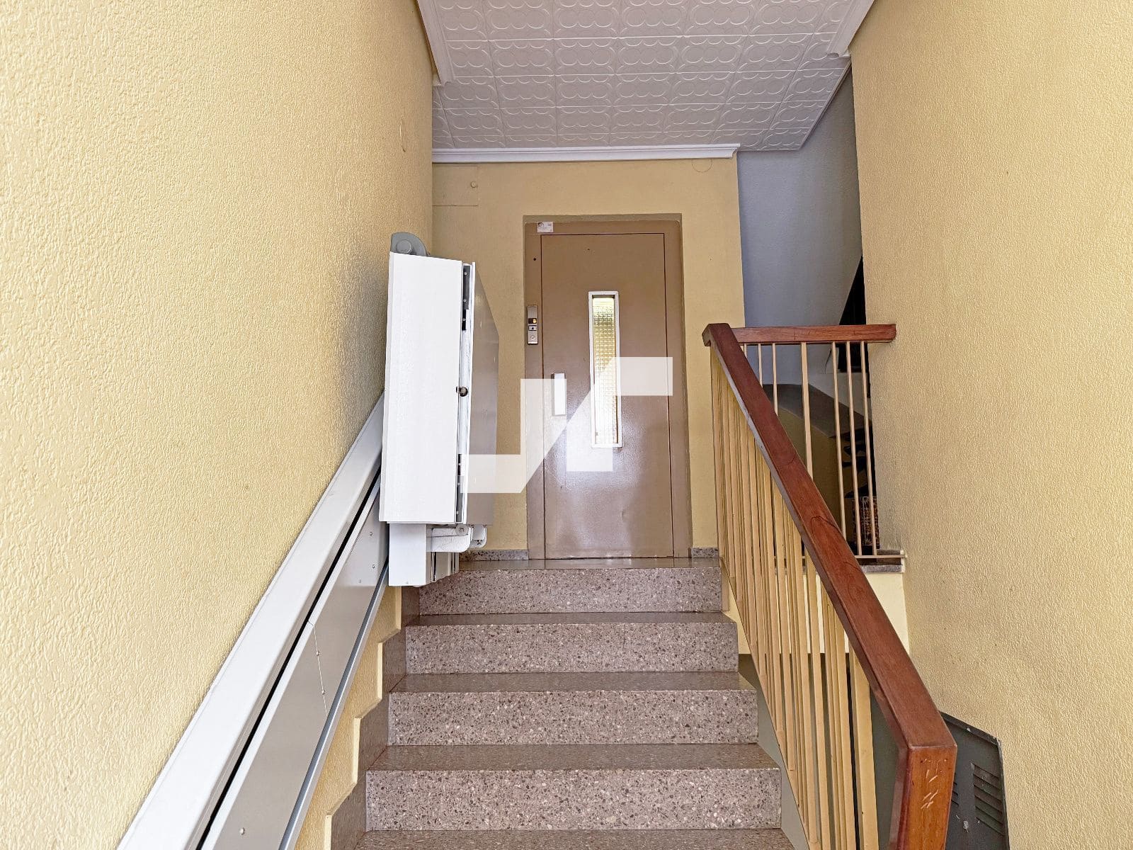 4 bedroom Flat for sale in Vila-real with garage - € 170,000 (Ref: 9863895)