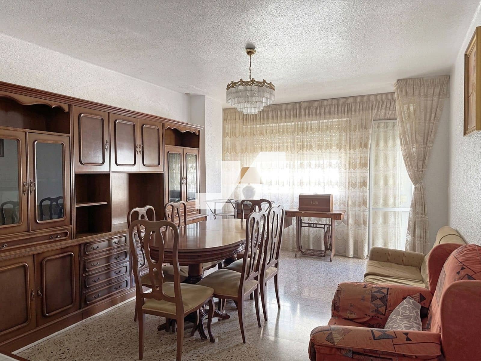 4 bedroom Flat for sale in Vila-real with garage - € 170,000 (Ref: 9863895)