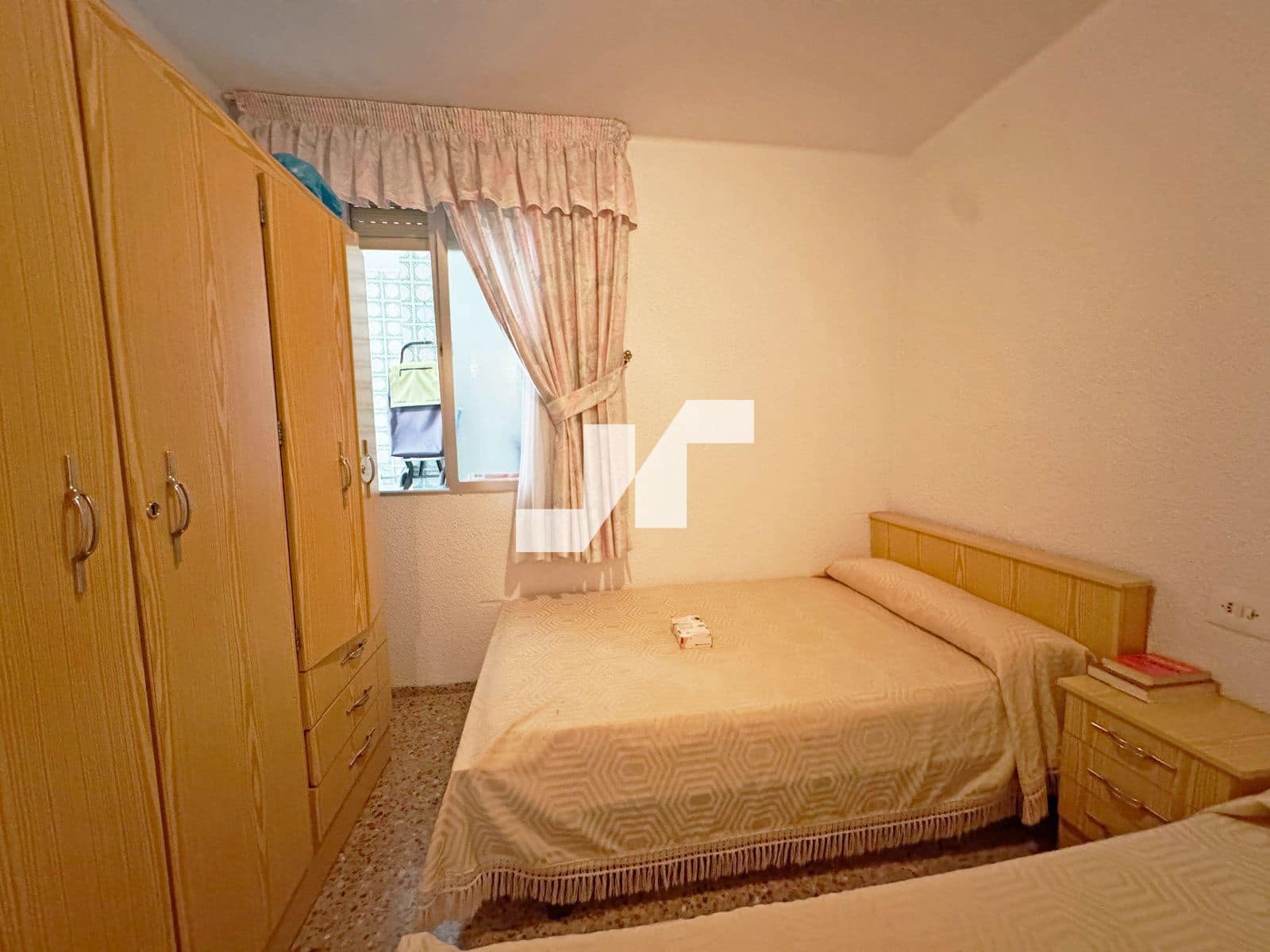 4 bedroom Flat for sale in Vila-real with garage - € 170,000 (Ref: 9863895)
