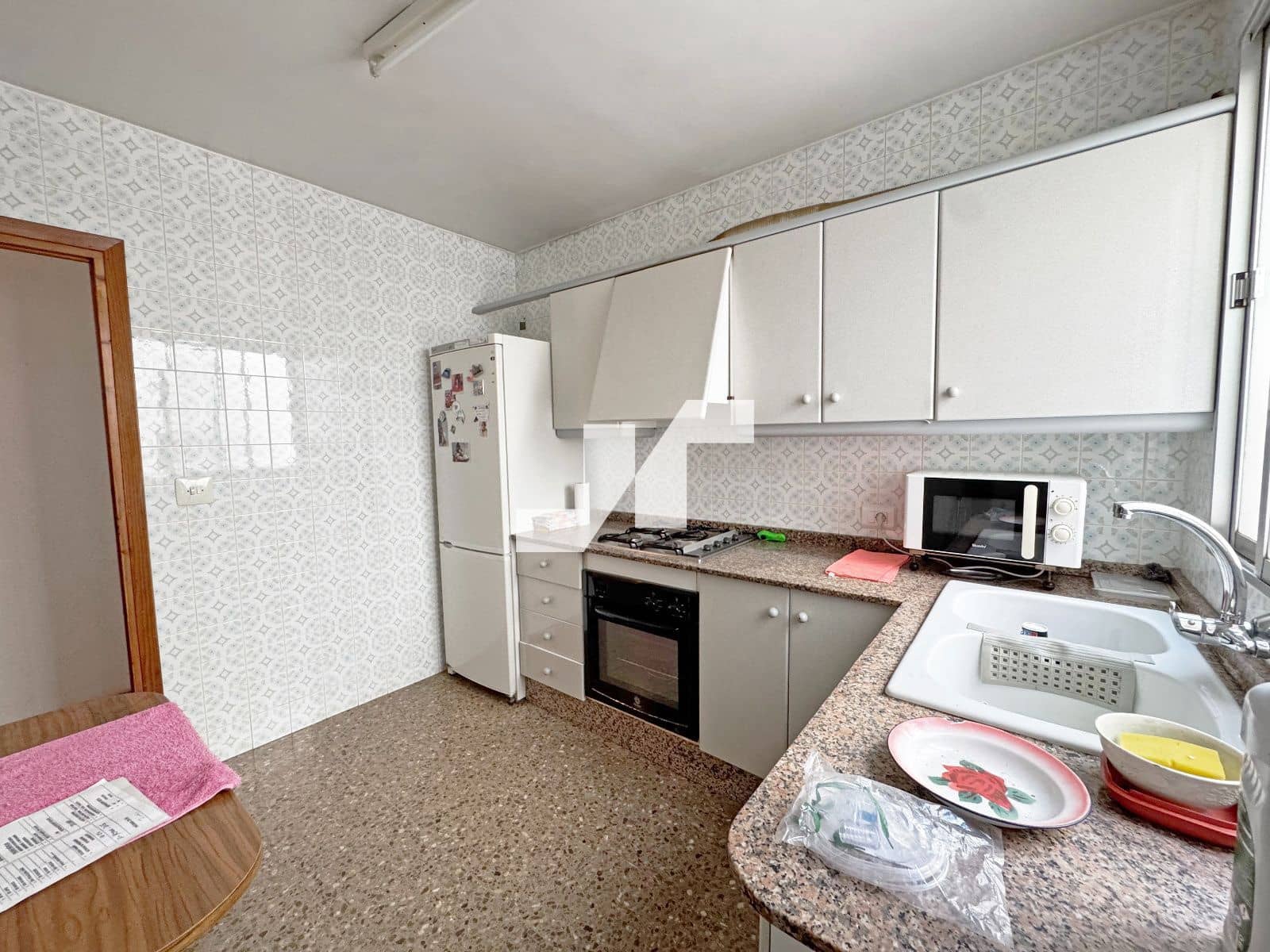 4 bedroom Flat for sale in Vila-real with garage - € 170,000 (Ref: 9863895)