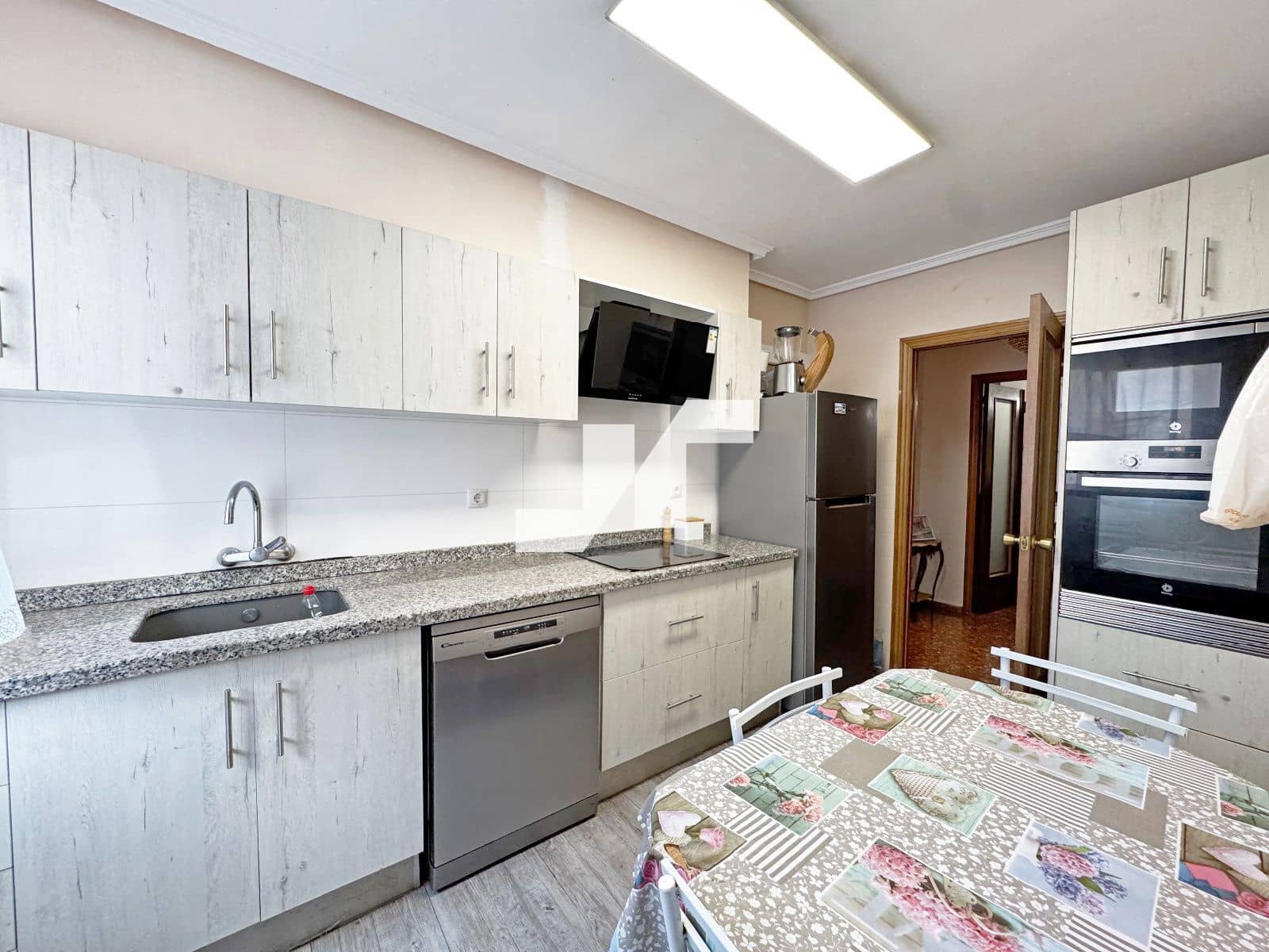 4 bedroom Flat for sale in Burriana / Borriana with garage - € 150,000 (Ref: 9868064)