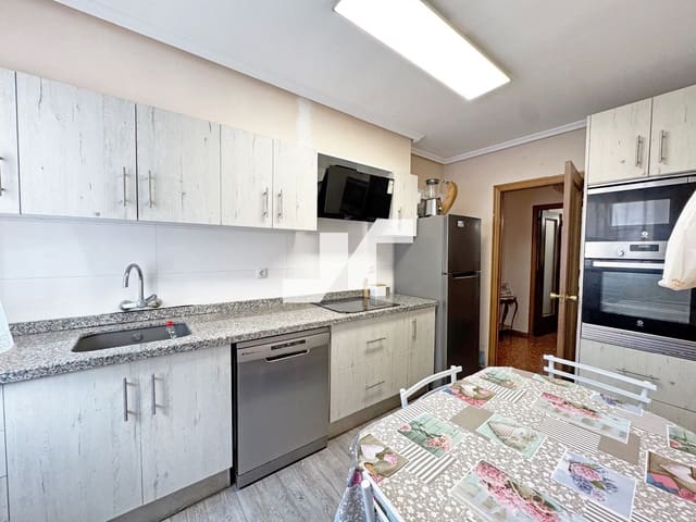 4 camera da letto Appartamento in vendita in Burriana / Borriana con garage - 150.000 € (Rif: 9868064)