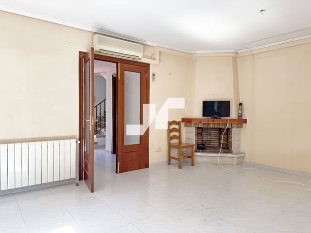4 Zimmer Haus zu verkaufen in Oropesa  mit Garage - 240.000 € (Ref: 9873706)