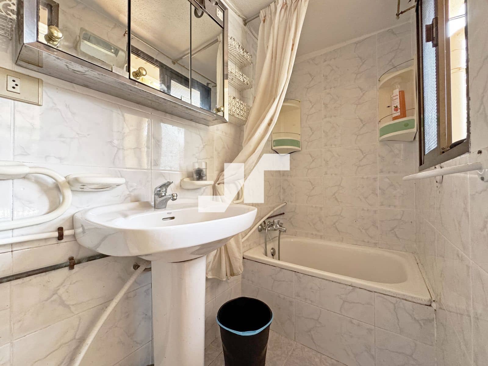 4 Zimmer Haus zu verkaufen in Oropesa  mit Garage - 240.000 € (Ref: 9873706)