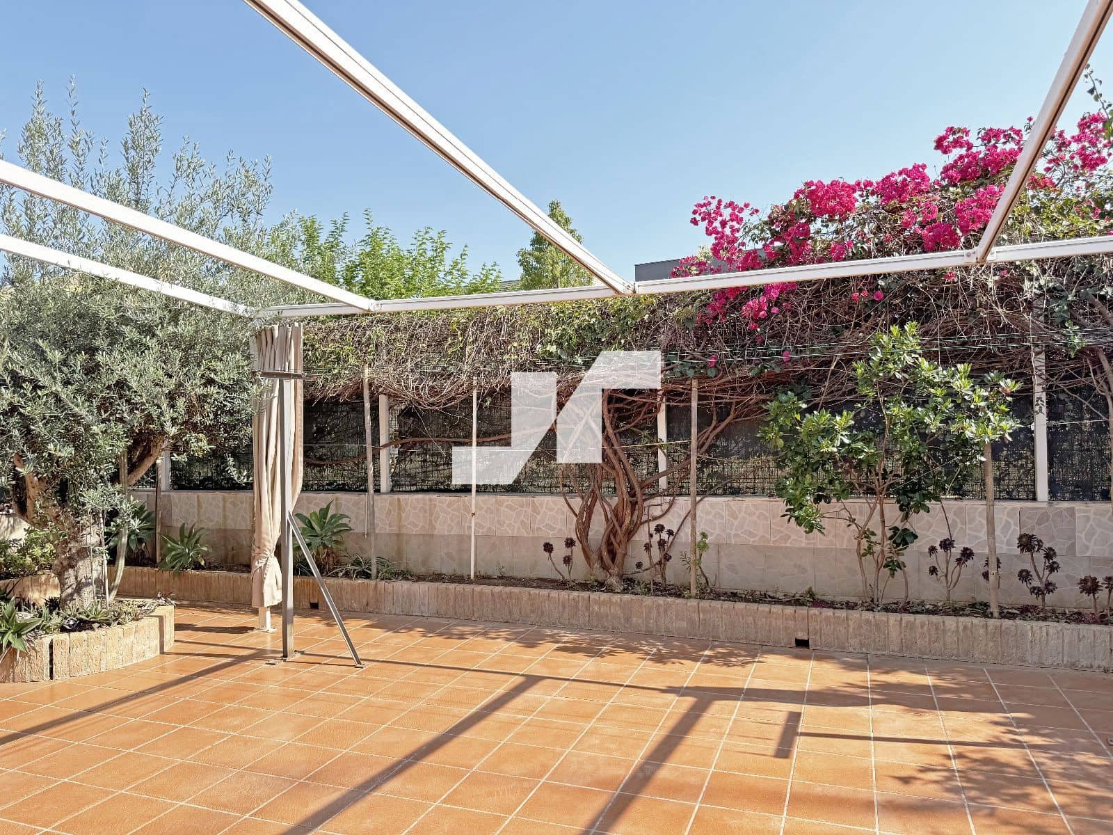 4 Zimmer Haus zu verkaufen in Oropesa  mit Garage - 240.000 € (Ref: 9873706)