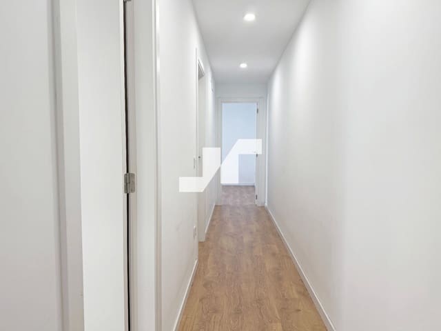 2 bedroom Flat for sale in Centro, Castelló de la Plana - € 148,000 (Ref: 9877744)