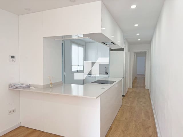 2 bedroom Flat for sale in Centro, Castelló de la Plana - € 148,000 (Ref: 9877744)