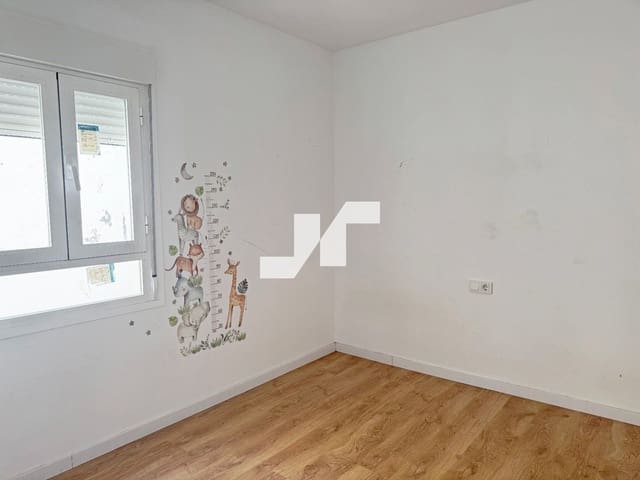2 bedroom Flat for sale in Centro, Castelló de la Plana - € 148,000 (Ref: 9877744)