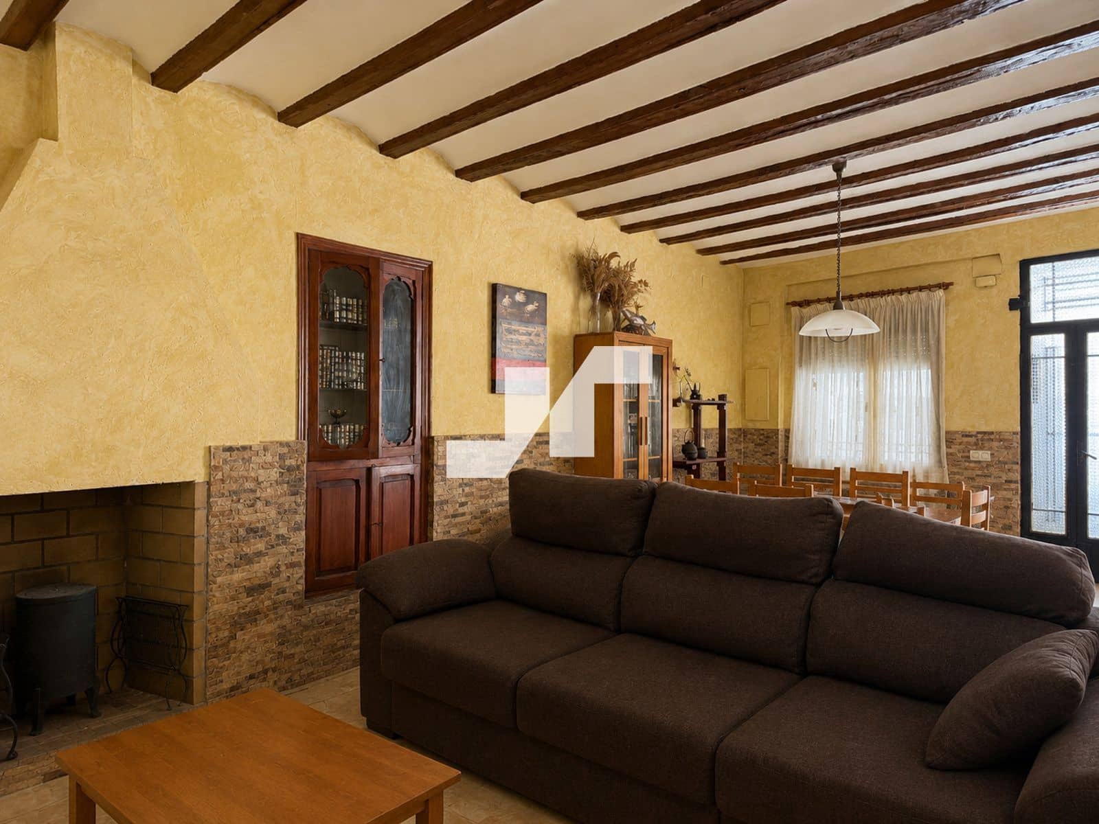 5 slaapkamer Villa te koop in Oropesa  - € 175.000 (Ref: 9891011)