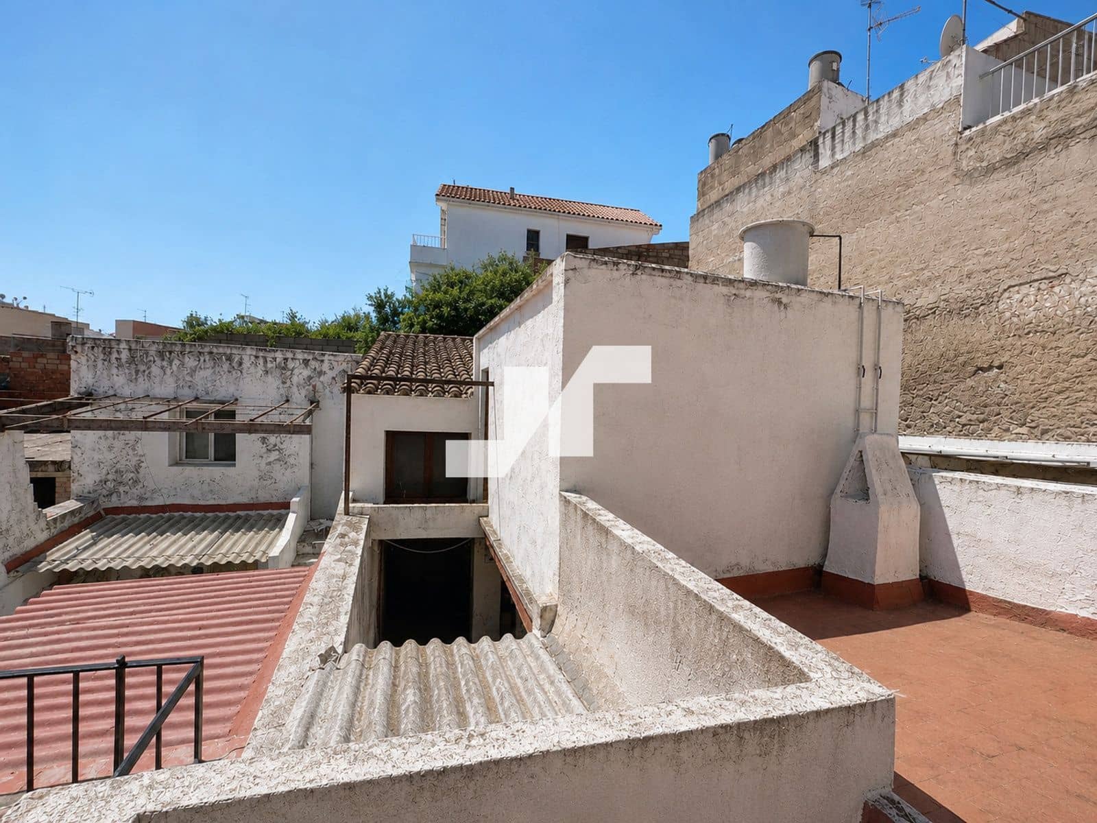 5 slaapkamer Villa te koop in Oropesa  - € 175.000 (Ref: 9891011)