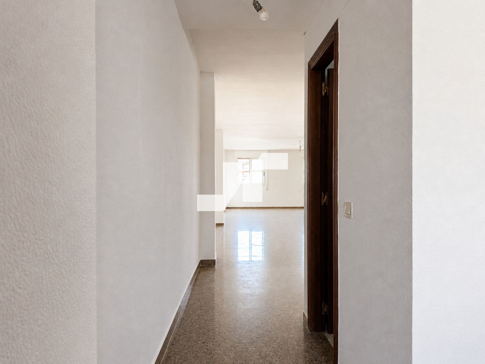 Piso de 4 habitaciones en Vila-real en venta - 140.000 € (Ref: 9893595)
