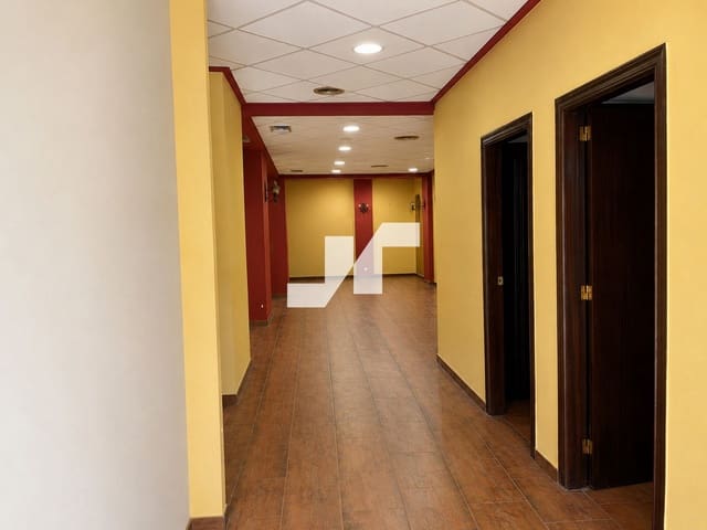 Commercial for sale in Vila-real - € 65,000 (Ref: 9895460)