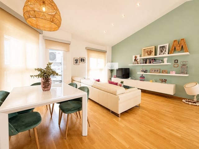 3 bedroom Flat for sale in Vila-real with garage - € 269,000 (Ref: 9898570)