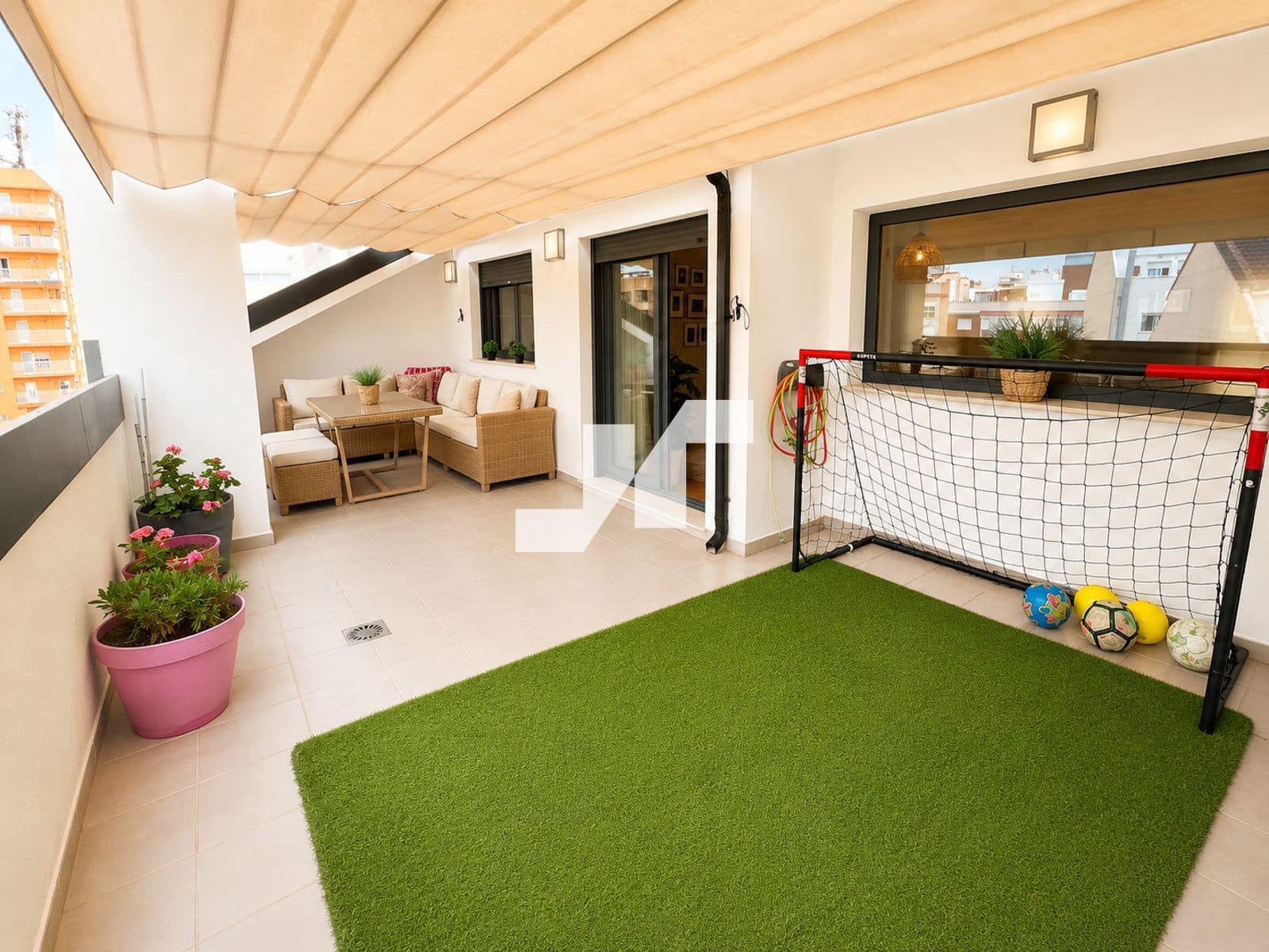 3 bedroom Flat for sale in Vila-real with garage - € 269,000 (Ref: 9898570)