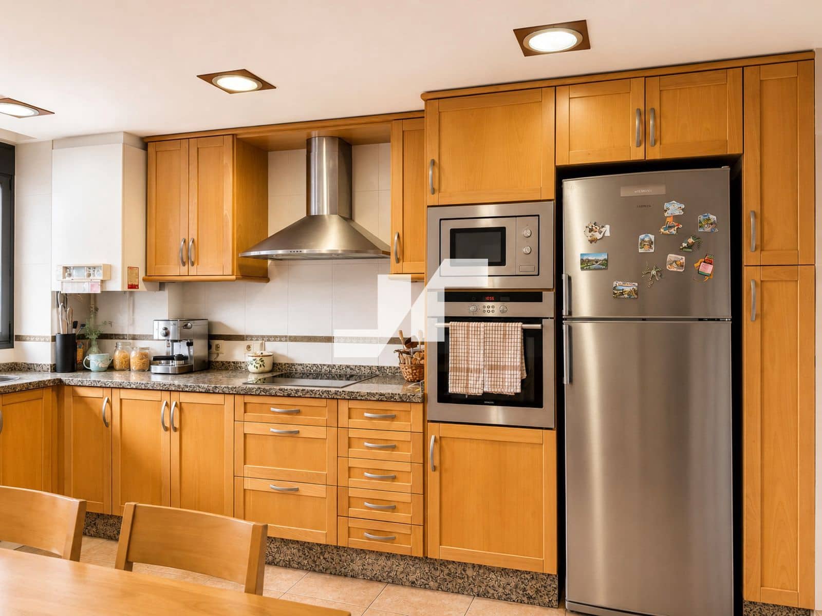 4 bedroom Townhouse for sale in Almassora / Almazora with garage - € 375,000 (Ref: 9902387)