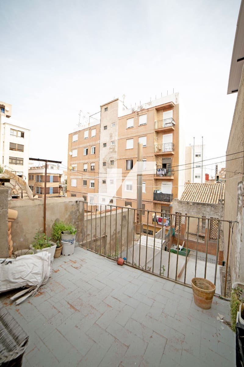 3 bedroom Flat for sale in Castello de la Plana - € 95,000 (Ref: 9925025)