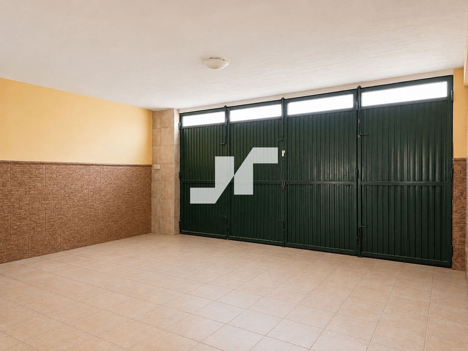4 bedroom Villa for sale in Almassora / Almazora with garage - € 480,000 (Ref: 9930051)