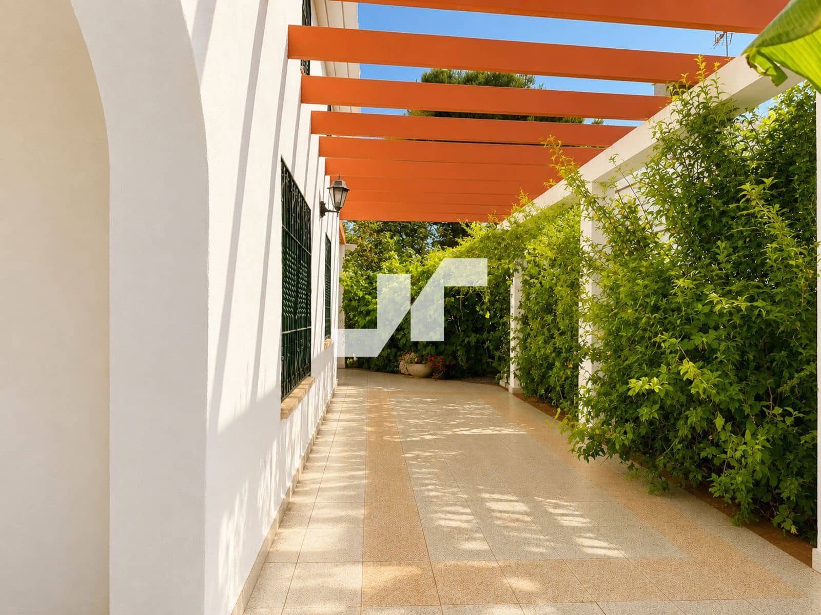 4 bedroom Villa for sale in Almassora / Almazora with garage - € 480,000 (Ref: 9930051)