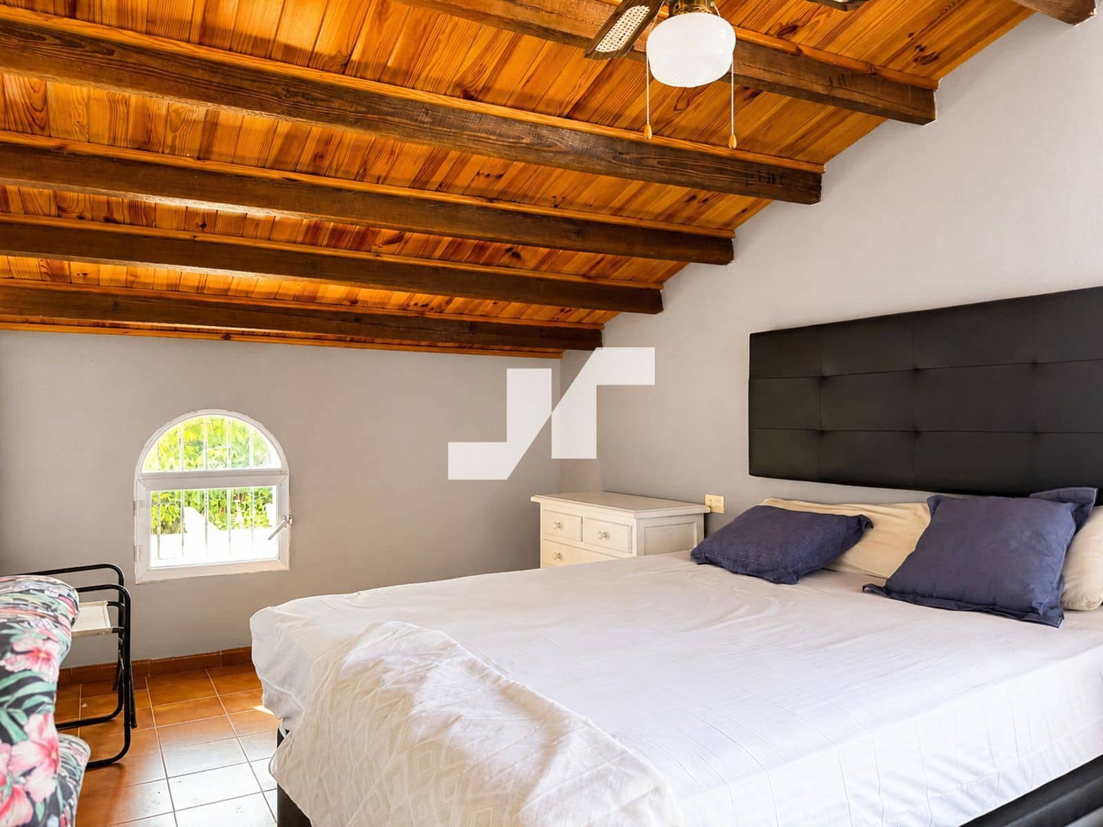 4 bedroom Villa for sale in Almassora / Almazora with garage - € 480,000 (Ref: 9930051)