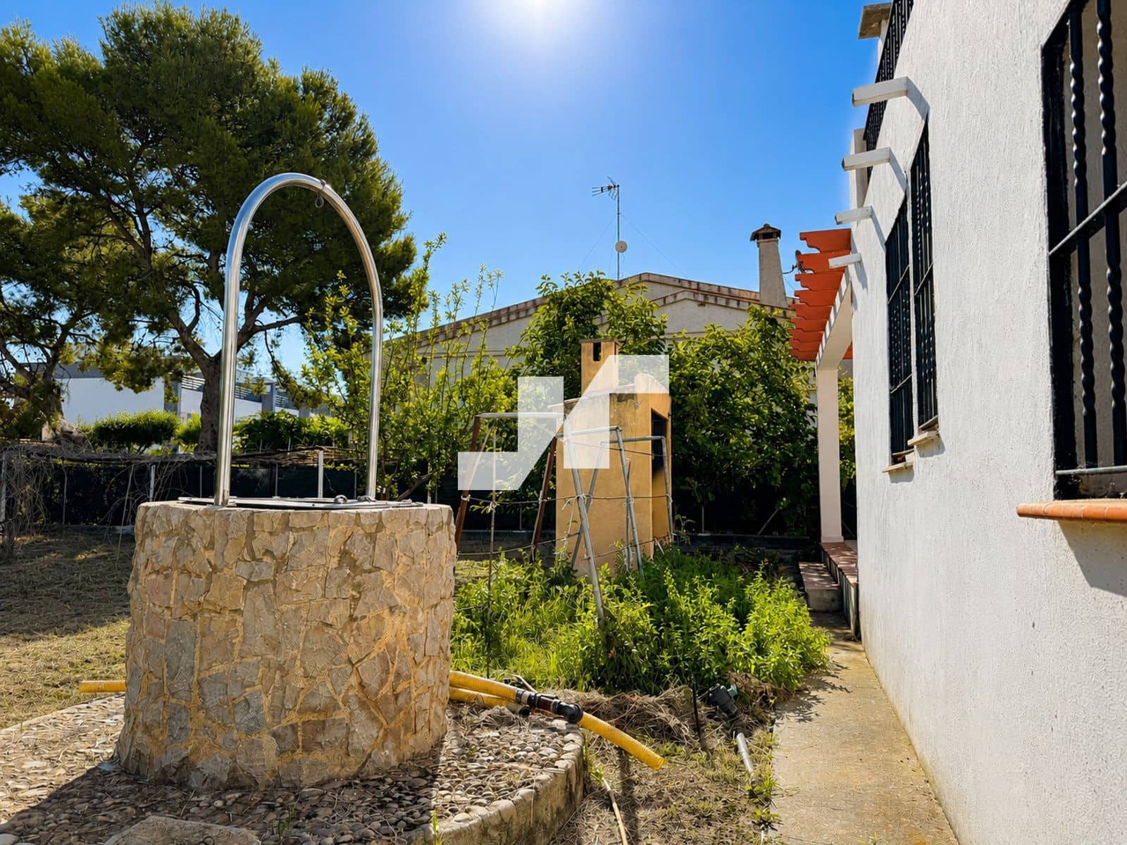 4 bedroom Villa for sale in Almassora / Almazora with garage - € 480,000 (Ref: 9930051)