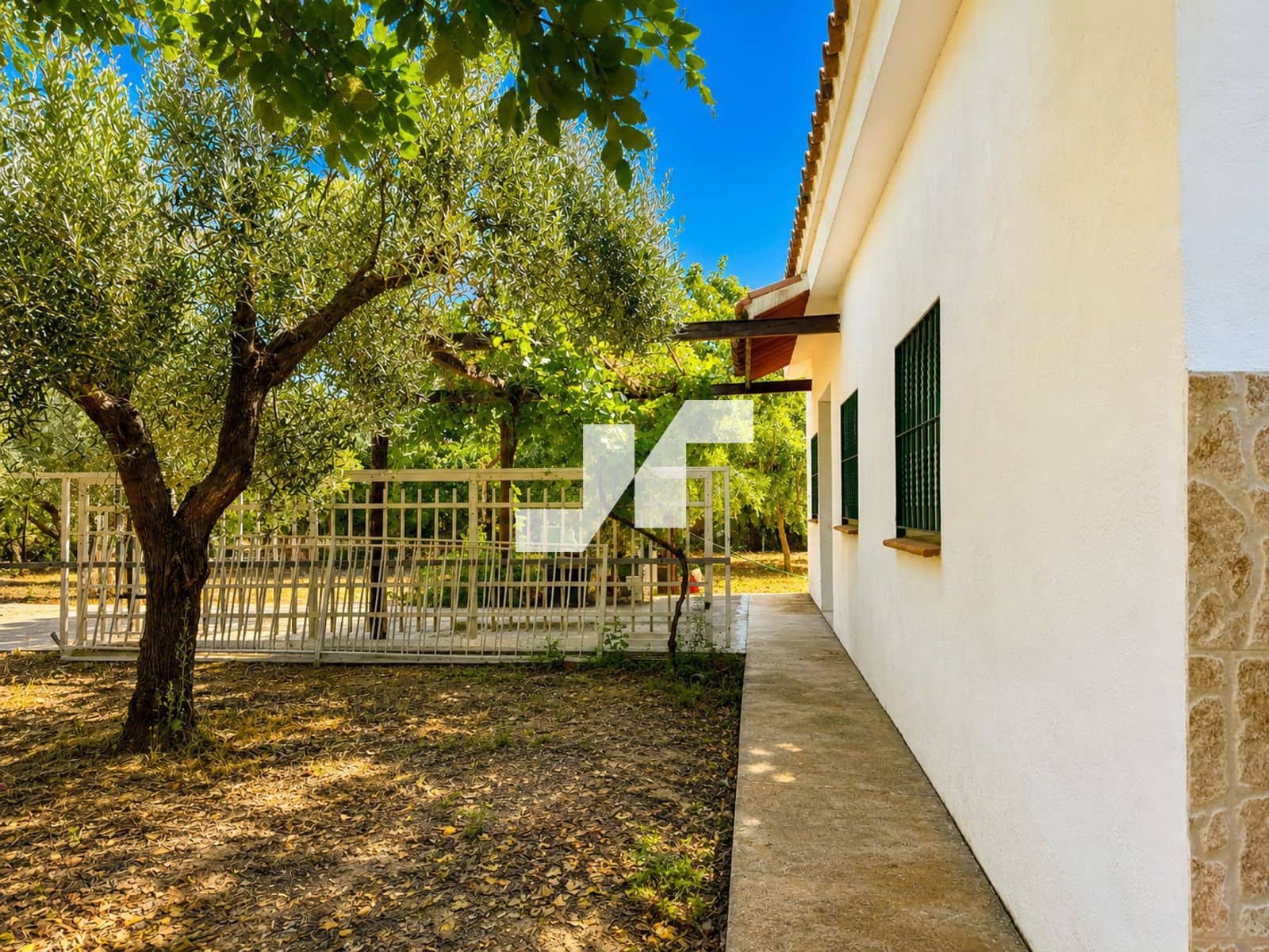 4 bedroom Villa for sale in Almassora / Almazora with garage - € 480,000 (Ref: 9930051)