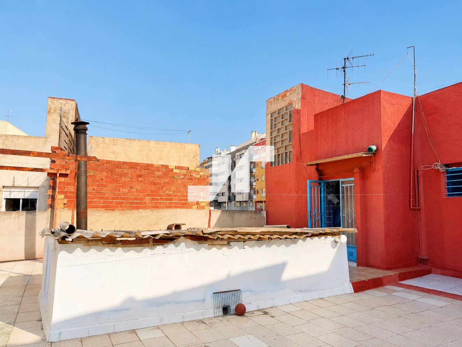 4 slaapkamer Villa te koop in Almassora / Almazora met garage - € 400.000 (Ref: 9948943)