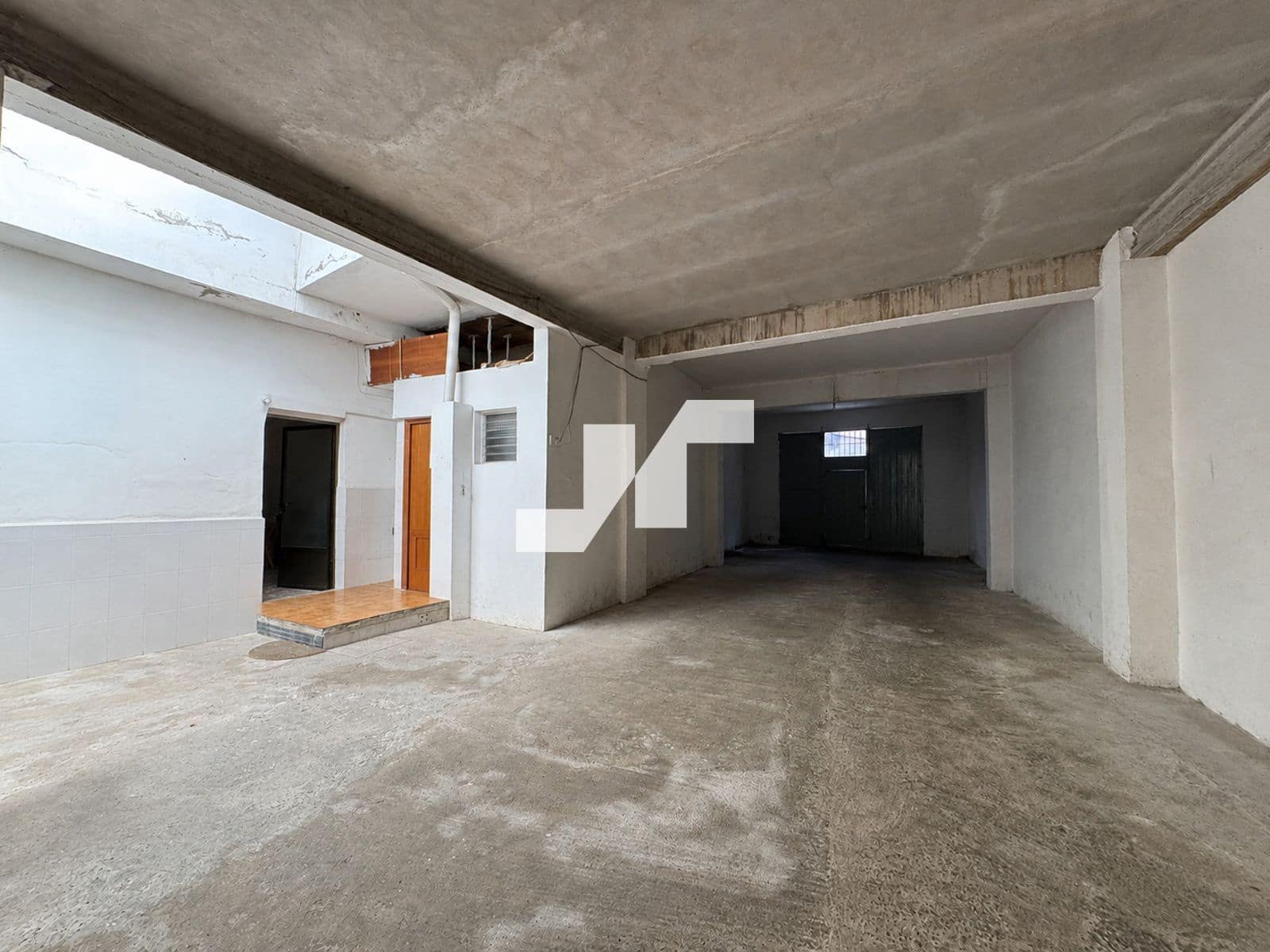 4 slaapkamer Villa te koop in Almassora / Almazora met garage - € 400.000 (Ref: 9948943)