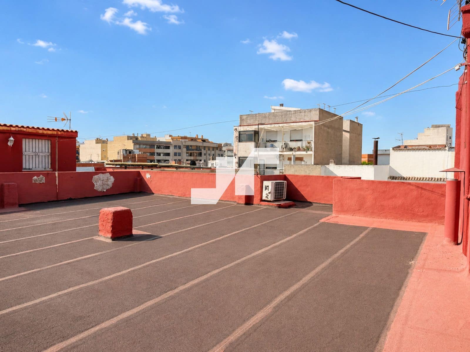 4 slaapkamer Villa te koop in Almassora / Almazora met garage - € 400.000 (Ref: 9948943)