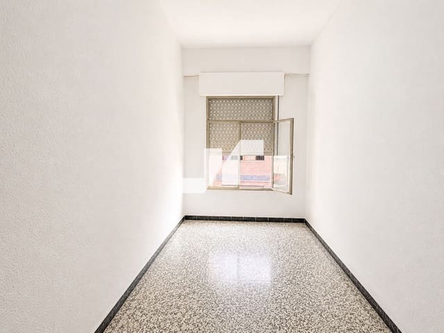 4 slaapkamer Villa te koop in Almassora / Almazora met garage - € 400.000 (Ref: 9948943)