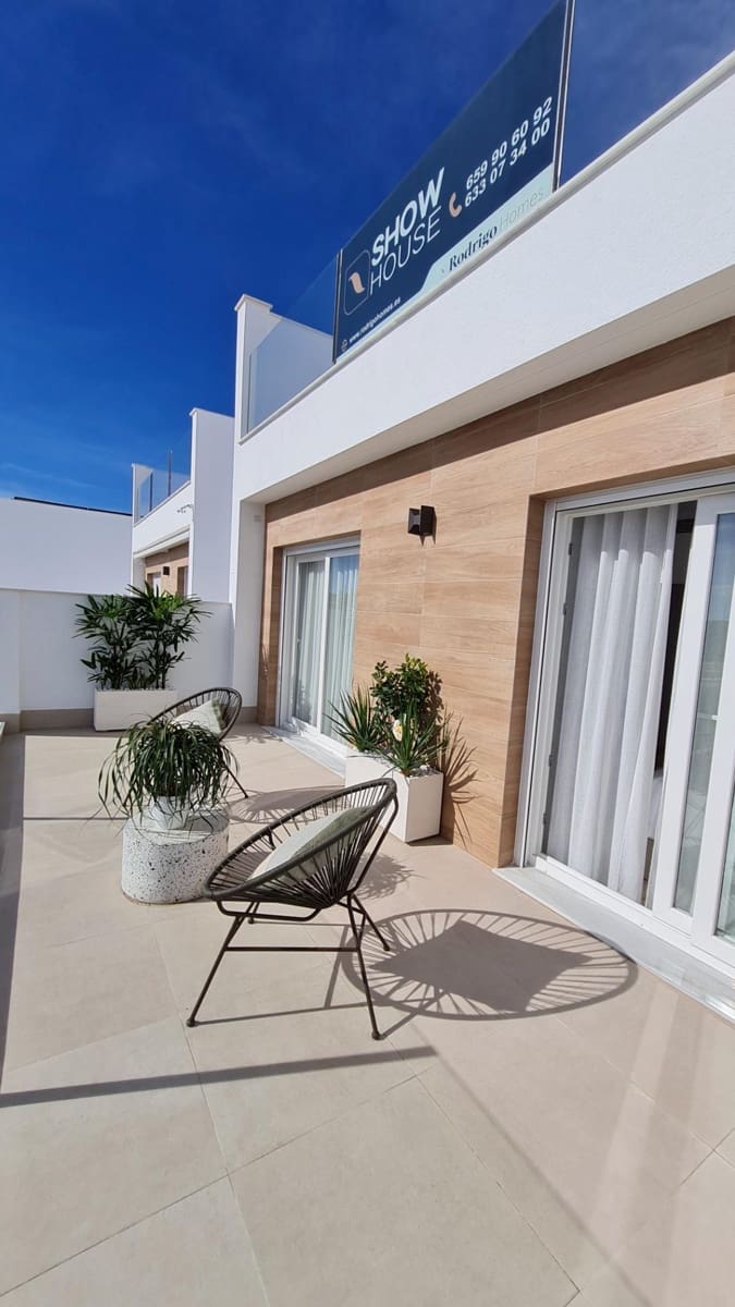 3 makuuhuone Huvila myytävänä paikassa San Pedro del Pinatar mukana uima-altaan - 389 000 € (Ref: 9586909)