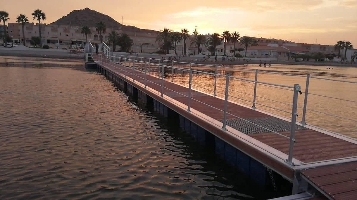 3 Zimmer Apartment zu verkaufen in Los Urrutias mit Pool - 239.000 € (Ref: 9587041)