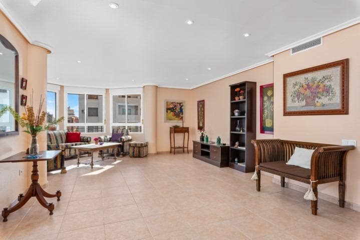 5 sypialnia Apartament na sprzedaż w Torrevieja z garażem - 260 000 € (Ref: 9587126)