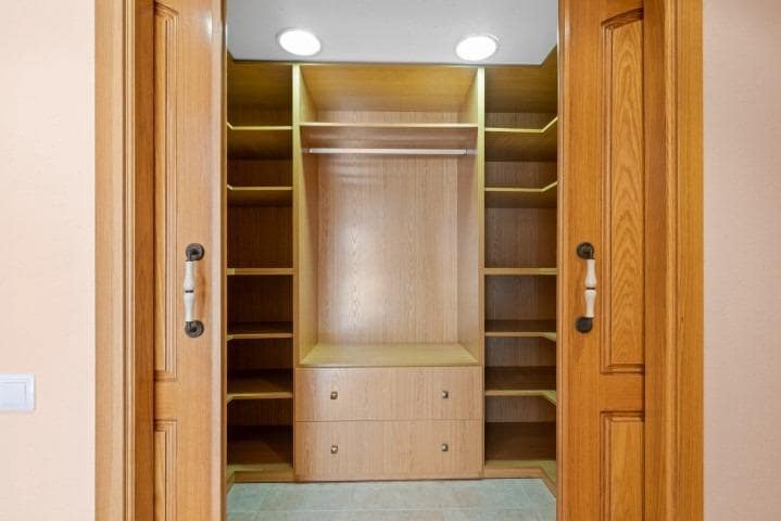 5 sypialnia Apartament na sprzedaż w Torrevieja z garażem - 260 000 € (Ref: 9587126)