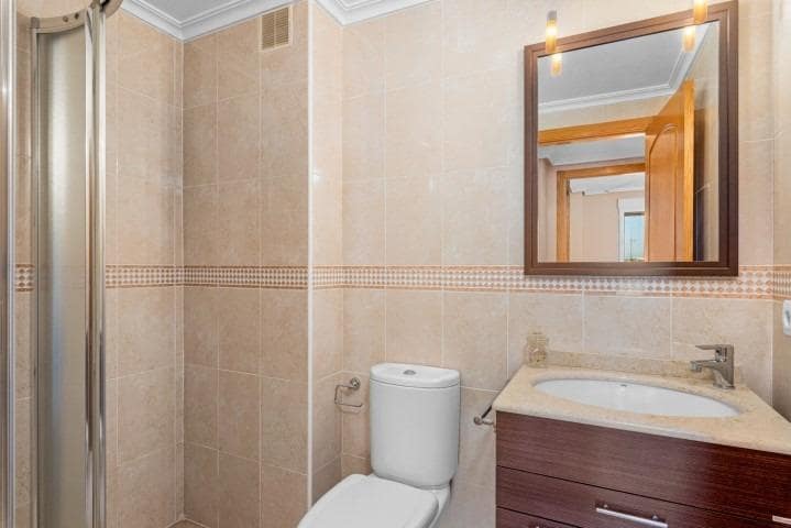 5 sypialnia Apartament na sprzedaż w Torrevieja z garażem - 260 000 € (Ref: 9587126)
