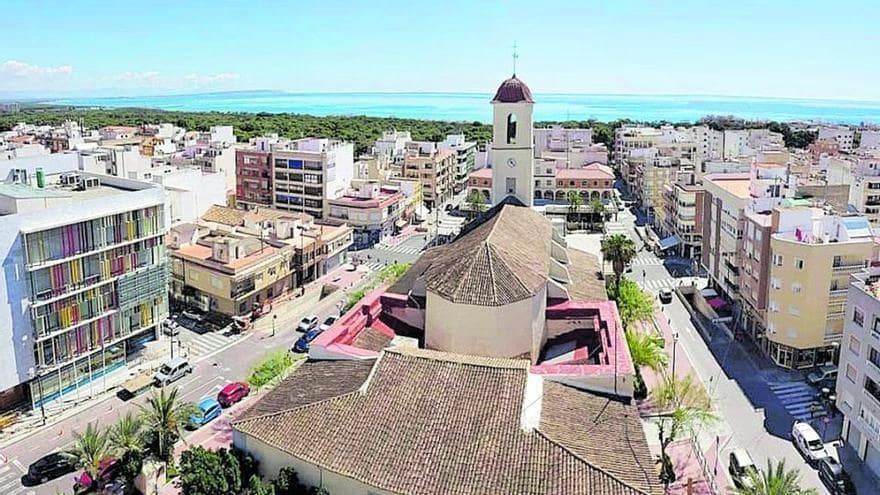 2 bedroom Apartment for sale in Guardamar del Segura with pool garage - € 297,000 (Ref: 9587135)