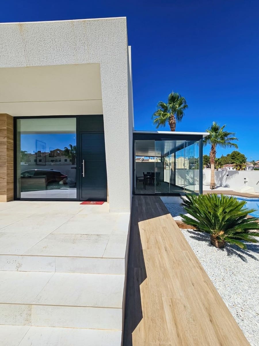 3 chambre Villa/Maison à vendre à Dona Pepa avec piscine - 460 000 € (Ref: 9587194)