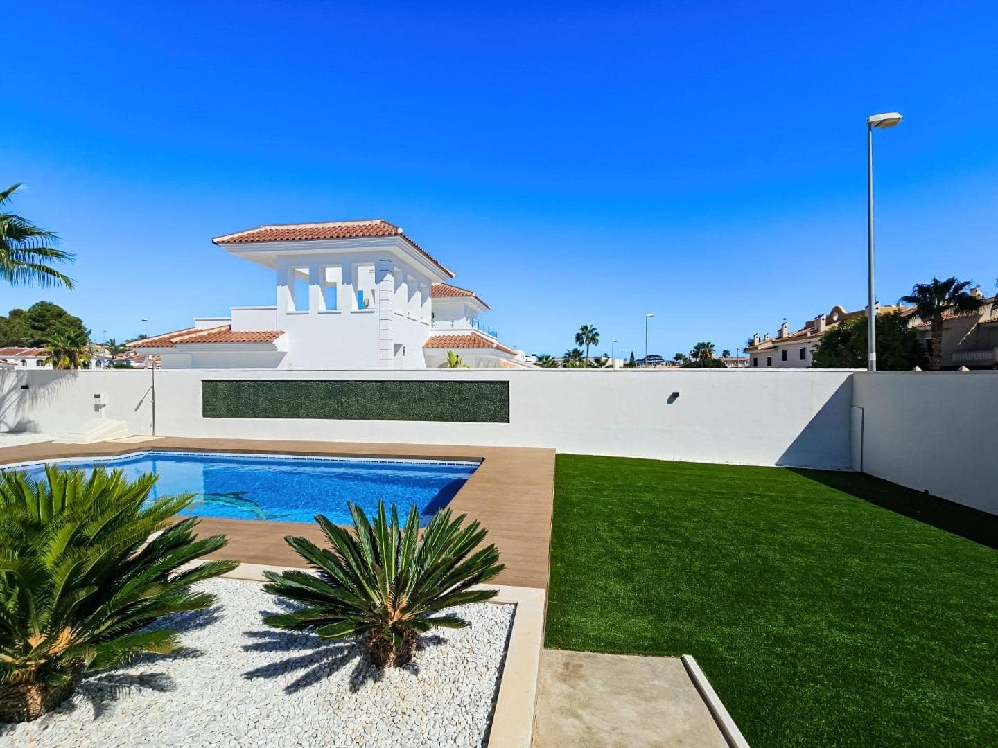 3 chambre Villa/Maison à vendre à Dona Pepa avec piscine - 460 000 € (Ref: 9587194)