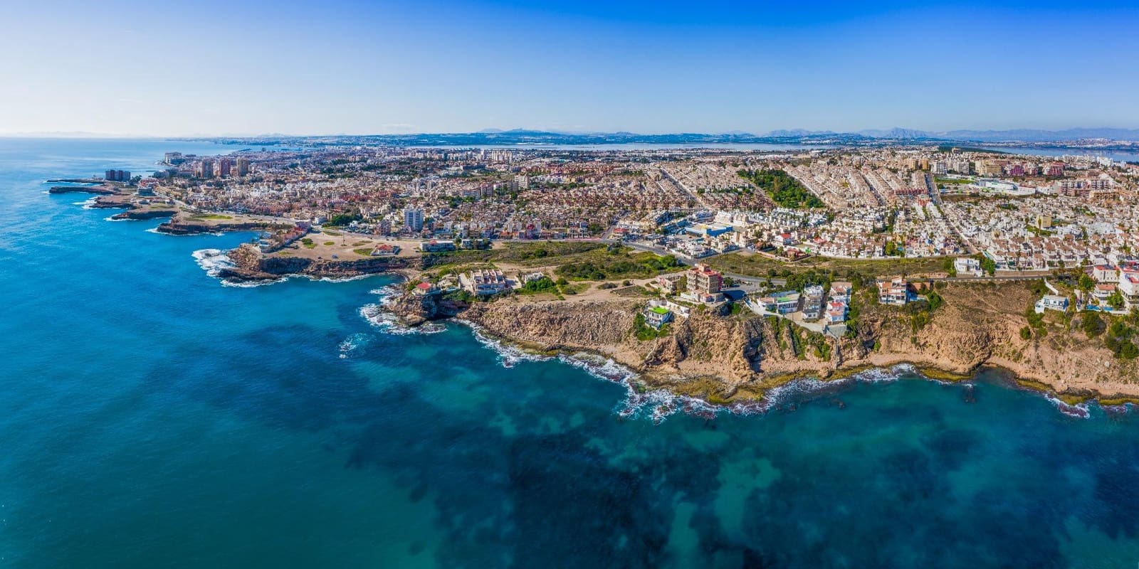 2 sypialnia Penthouse na sprzedaż w Torrevieja z basenem garażem - 388 000 € (Ref: 9587209)