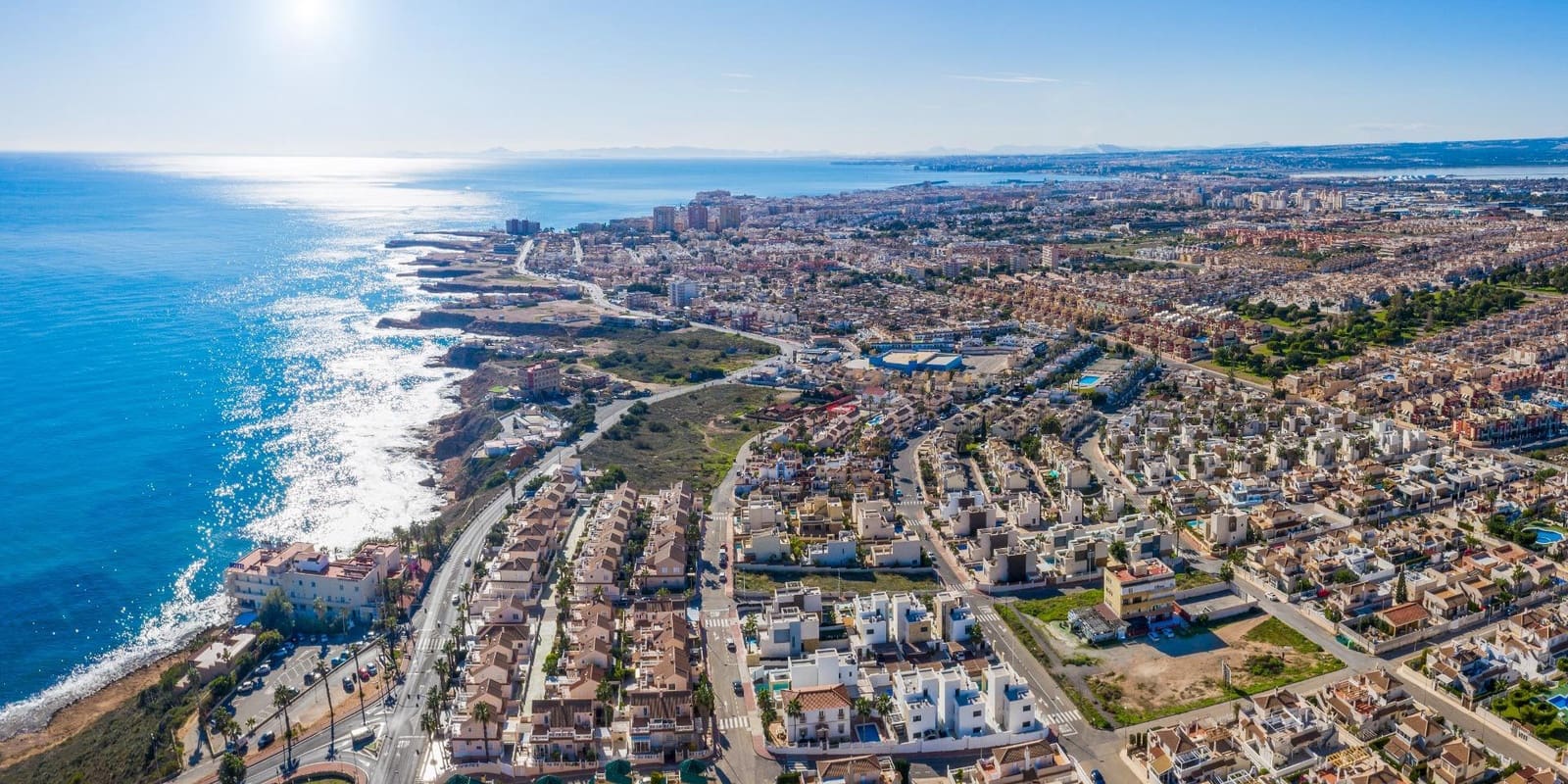 2 sypialnia Penthouse na sprzedaż w Torrevieja z basenem garażem - 388 000 € (Ref: 9587209)