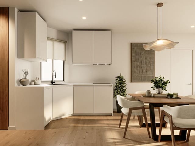 Apartamento de 2 habitaciones en Centro, Torrevieja en venta con piscina - 198.000 € (Ref: 9587306)