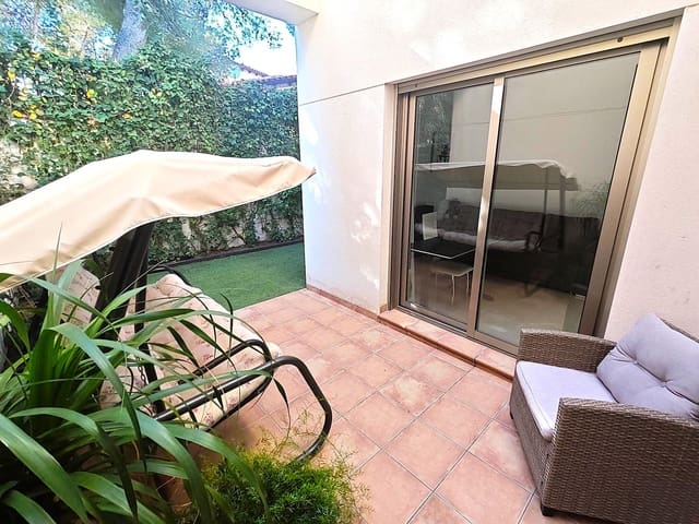 3 chambre Appartement à vendre à Punta Prima, Orihuela avec piscine garage - 375 000 € (Ref: 9596392)