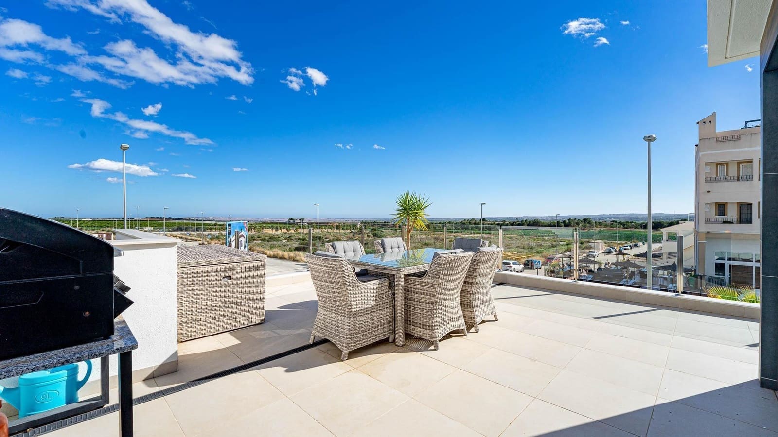 Chalet de 3 habitaciones en Orihuela en venta con piscina - 520.000 € (Ref: 9596393)