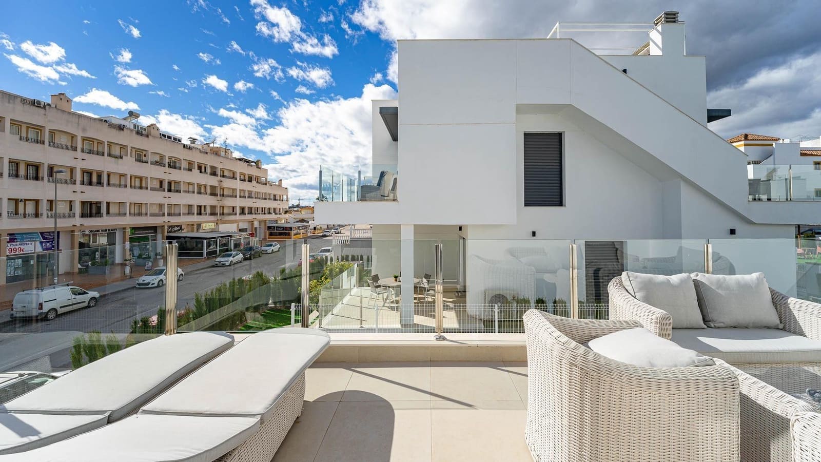 Chalet de 3 habitaciones en Orihuela en venta con piscina - 520.000 € (Ref: 9596393)