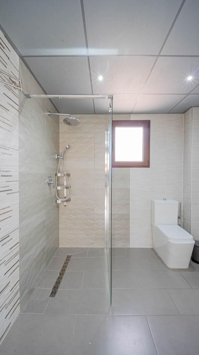 6 bedroom Villa for sale in Rojales with pool - € 565,000 (Ref: 9659599)