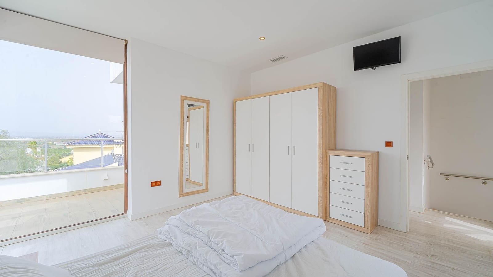 6 bedroom Villa for sale in Rojales with pool - € 565,000 (Ref: 9659599)